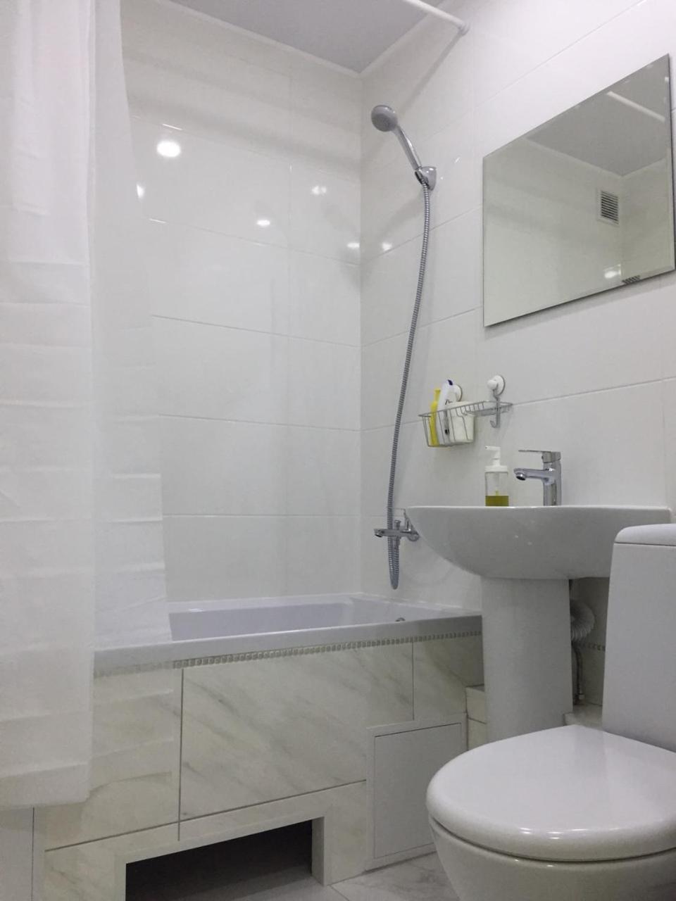 Apartment Near City Center On Peremohy Avenue 46 Chernihiv Exterior foto